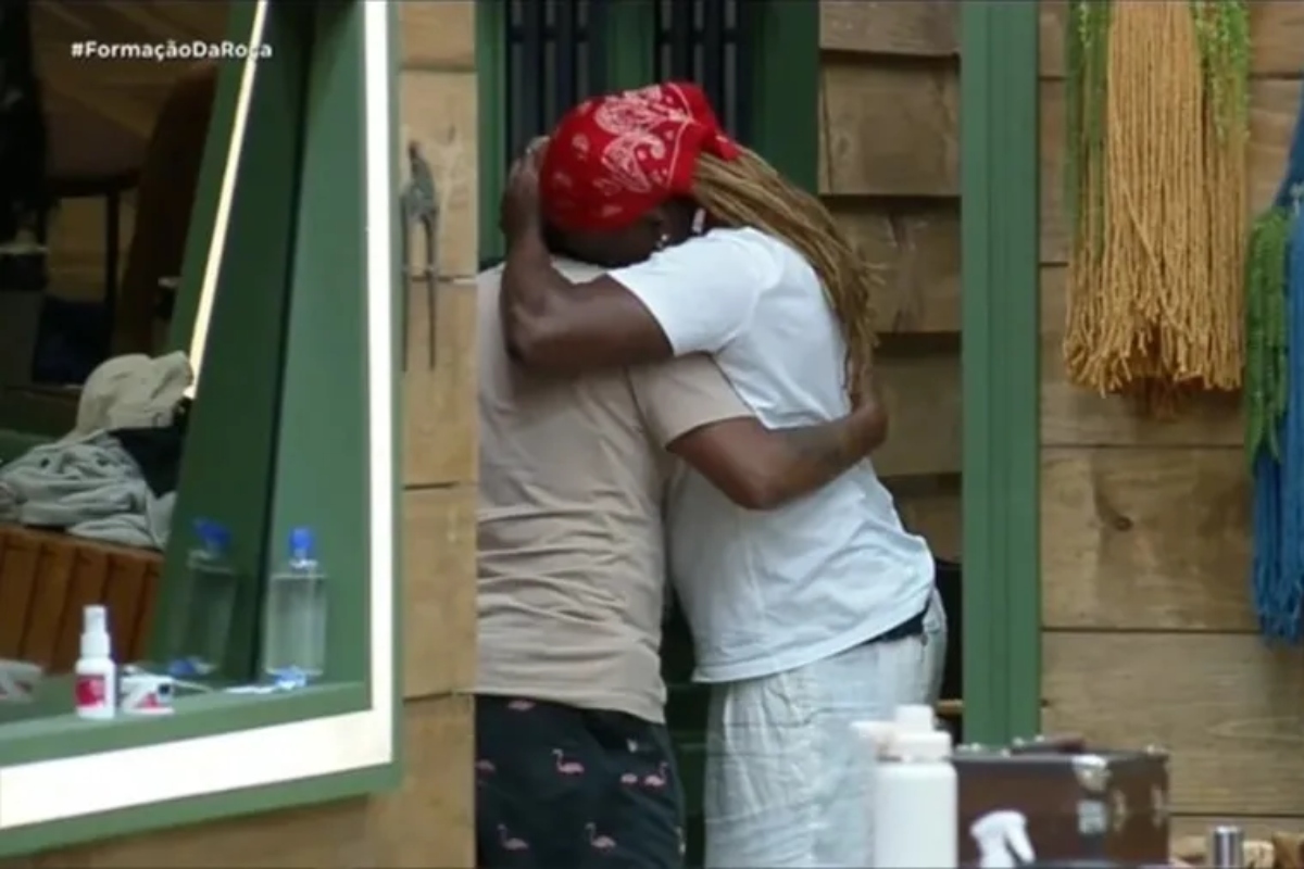 Antes de deixar o reality, Créo pede dinheiro a Tonunho Tornado