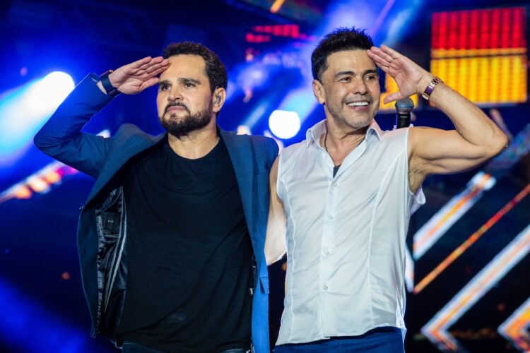 Os irmãos Zezé di Camargo e Luciano