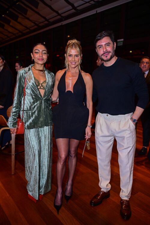 Any Gabrielly, Deborah Secco e Ricardo Tozzi