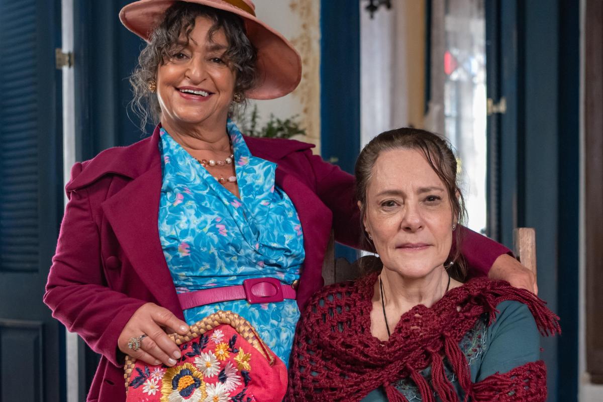 Jocasta (Grace Gianoukas) e Cunegundes (Elizabeth Savala) em Êta Mundo Melhor