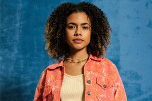 Joélly (Alana Cabral) em Três Graças