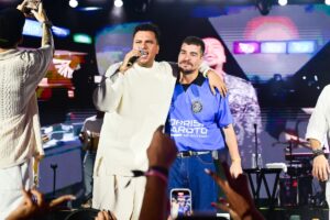 Bruno Cardoso e Thiago Martins no Navio Sorriso Maroto