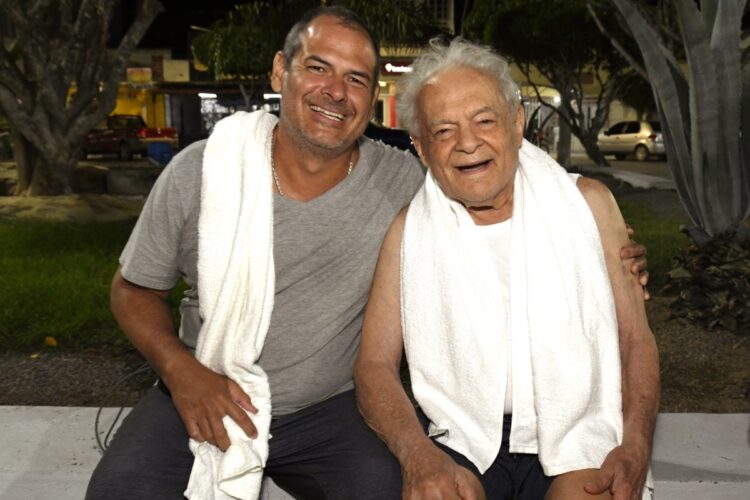 Pedro e o pai, Othon Bastos