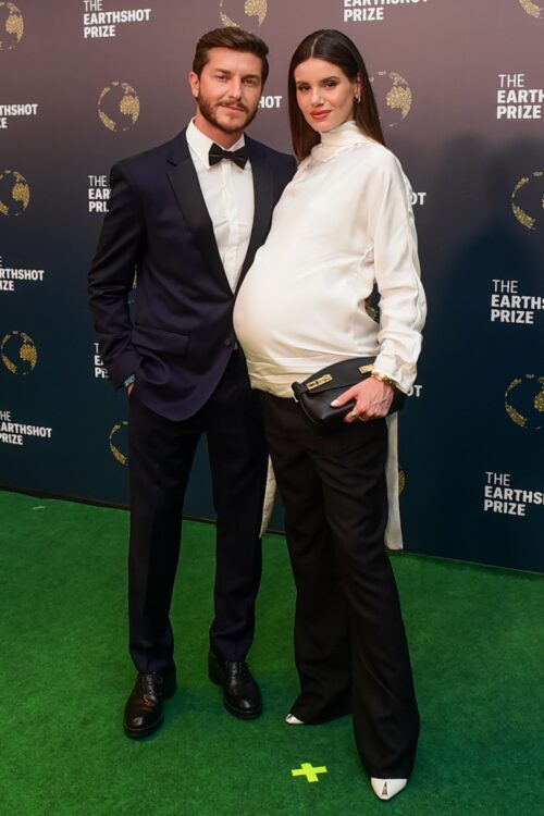 Klebber Toledo e Camila Queiroz 