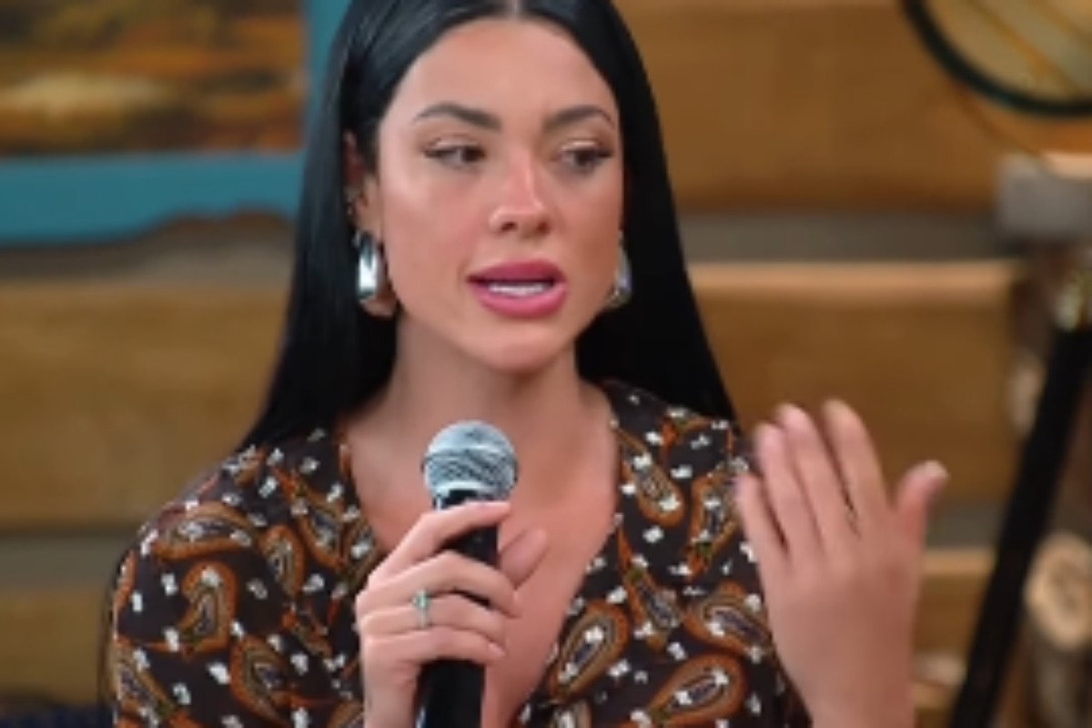 rayane eliminada de a fazenda