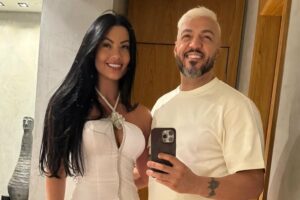 selfie de rayane com belo