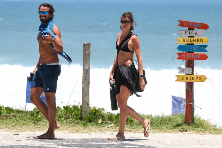 Rodrigo Simas e Agatha Moreira