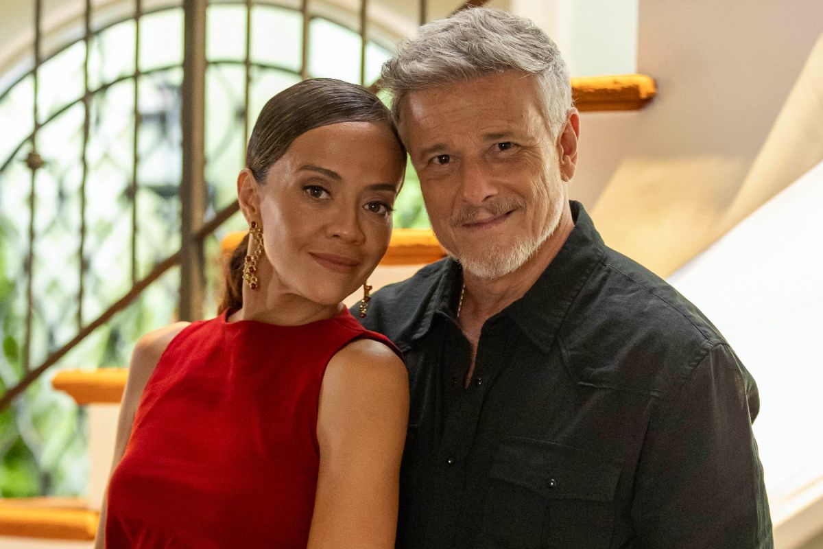 Tânia (Aline Borges) e Jaques (Marcello Novaes) em Dona de Mim