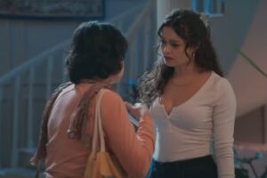 Três Graças - Claudia (Lorrana Mousinho) e Gerluce (Sophie Charlotte)