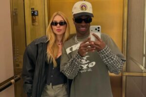 virginia fonseca posando com vini jr