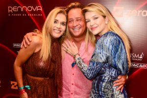 Andréa Motta, Leonardo e Lyandra Costa