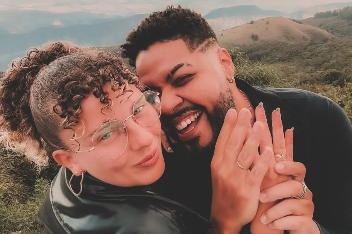 Debby Lagranha e o noivo