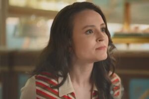 Estela e Celso brigam mais uma vez por ciúmes em Êta Mundo Melhor