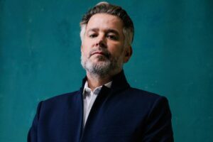 Santiago Ferette (Murilo Benício) em 