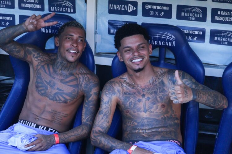 MC Poze e MC Maneirinho