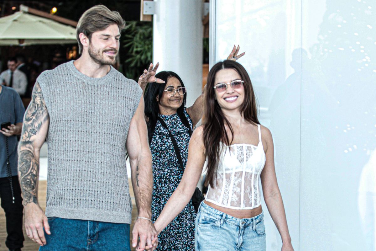 Juliette Freire e o noivo