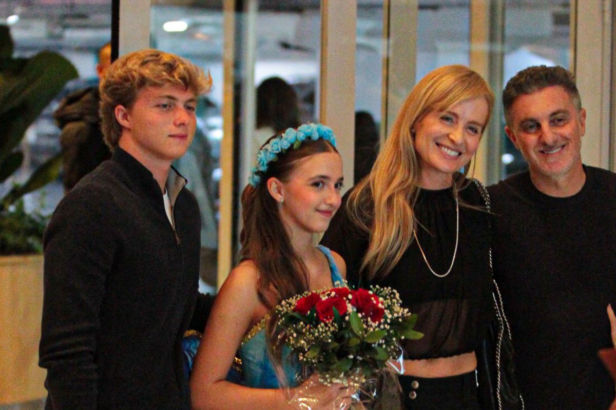 Luciano Huck e Angélica e Eva e Benício