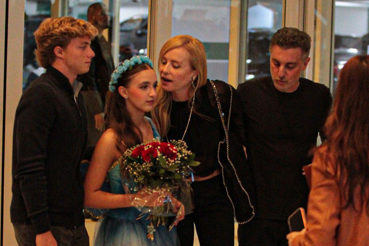 Luciano Huck e Angélica e Eva e Benício