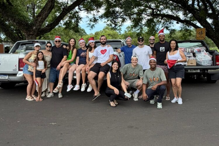 Matteus Amaral faz Natal solidário