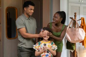 Leo (Clara Moneke) e Samuel (Juan Paiva) terminam juntos e com guarda de Sofia (Elis Cabral) em Dona de Mim