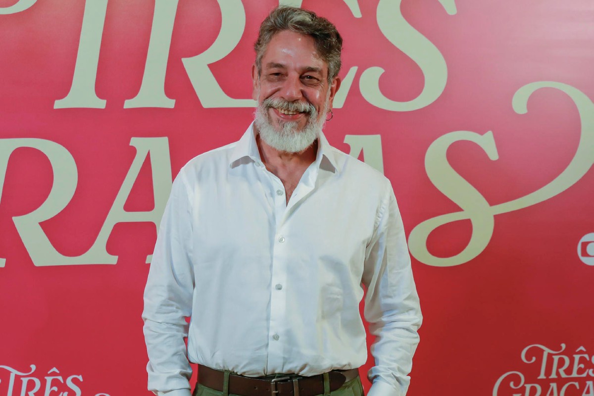 Marcello Escorel como Vicente em Três Graças