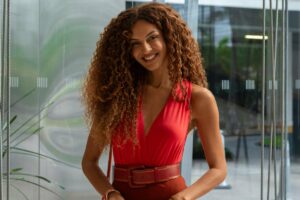 Viviane (Gabriela Loran) em Três Graças