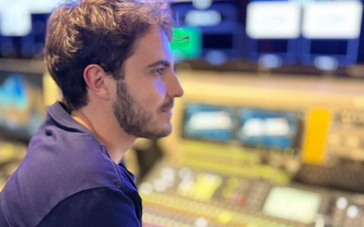 João Liberato estreia no ‘Domingo Espetacular’ e garante vice-liderança para a Record