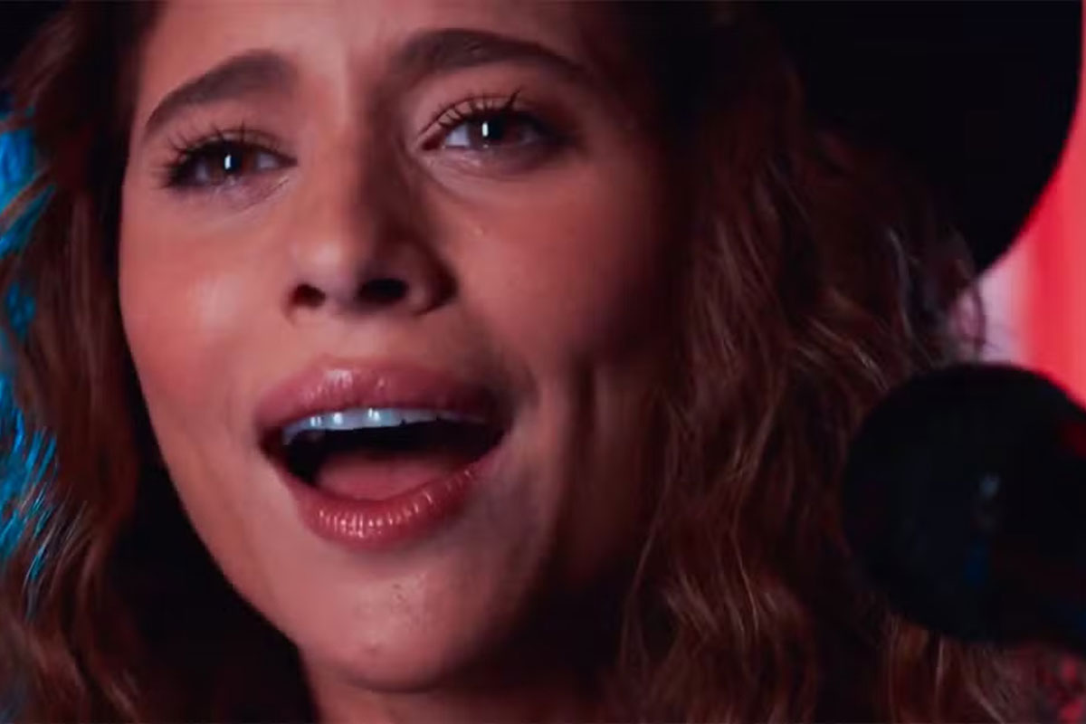 Agrado (Isadora Cruz) em Coração Acelerado