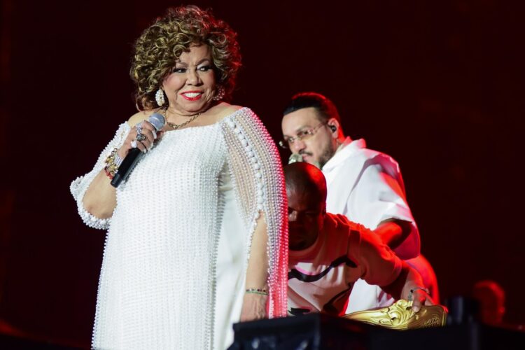Alcione dividiu o palco com Belo