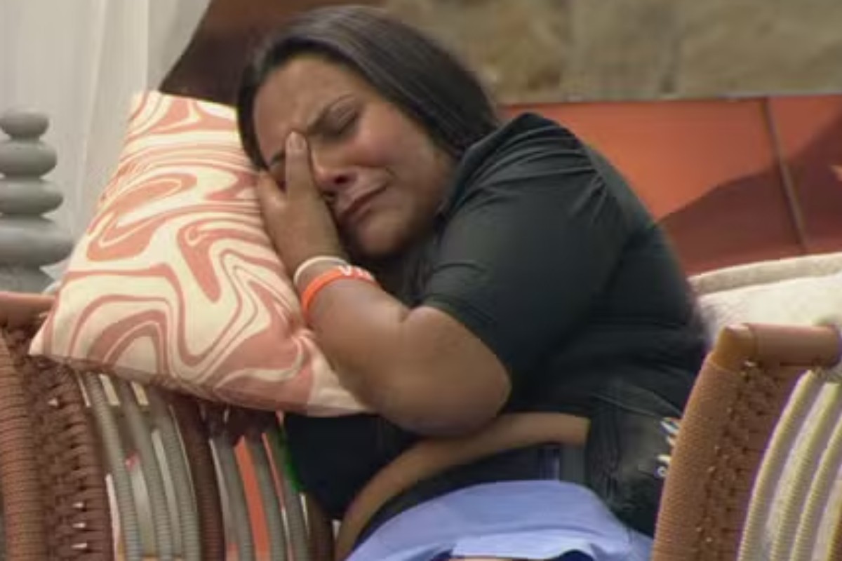 chaiany chorando na área externa do bbb 26