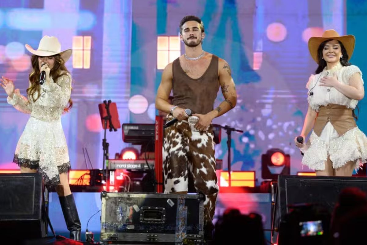 Coração Acelerado: João Raul (Filipe Bragança) canta com Maiara e Maraisa