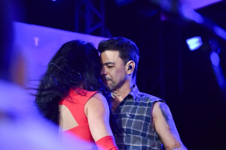 Graciele Lacerda revive época de dançarina 