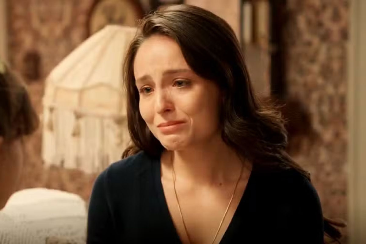 Estela (Larissa Manoela) em Êta Mundo Melhor