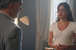 Gerluce (Sophie Charlotte) revela a Rogério (Eduardo Moscovis) plano para matá-lo em 