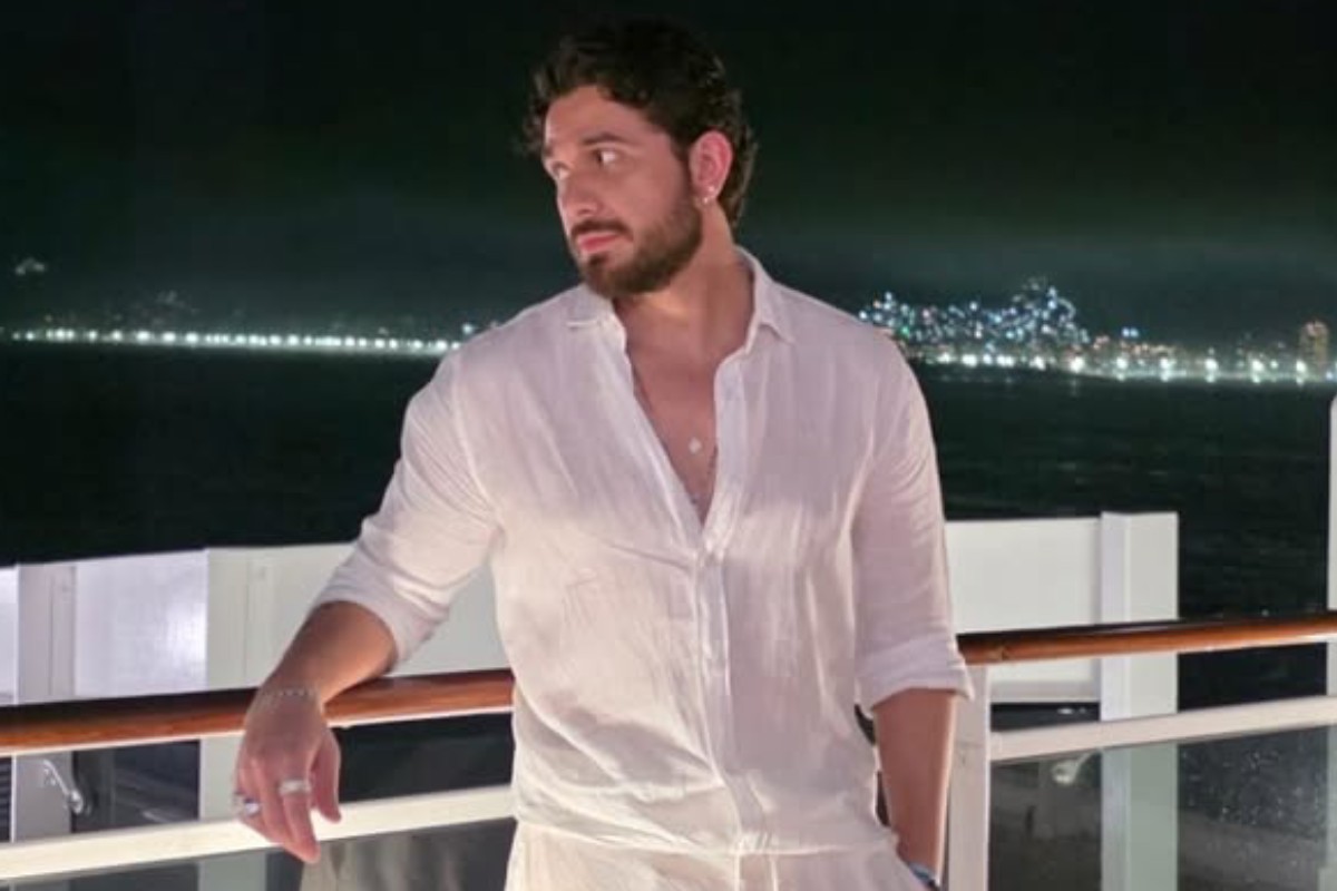 gustavo mioto de branco no ano novo