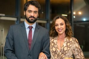 José Maria (Túlio Starling) e Xênica (Carla Marins) em Três Graças