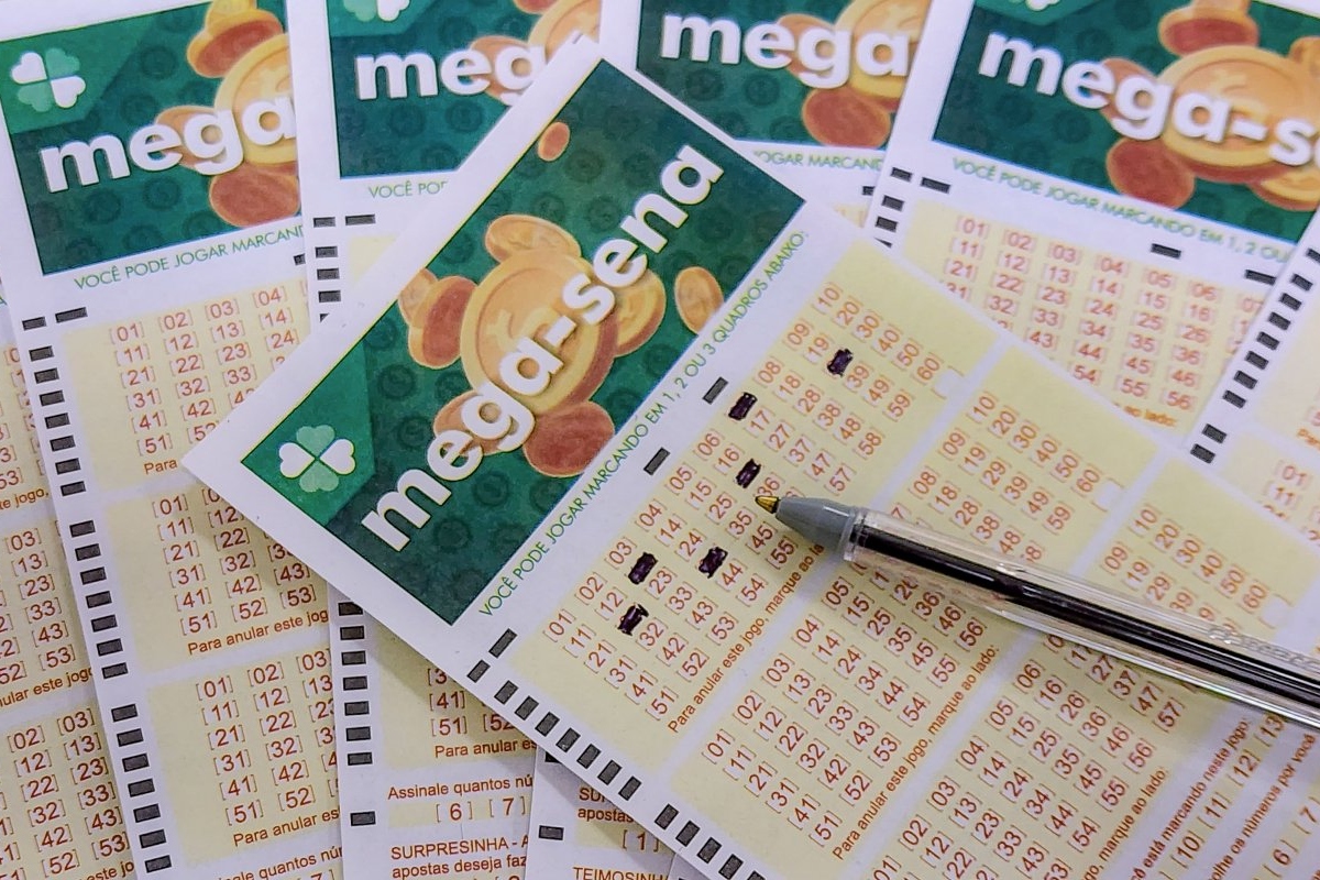 Mega-Sena é a loteria mais popular do país