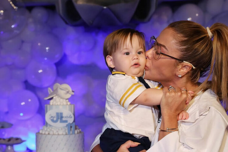 Poliana Rocha e José Leonardo