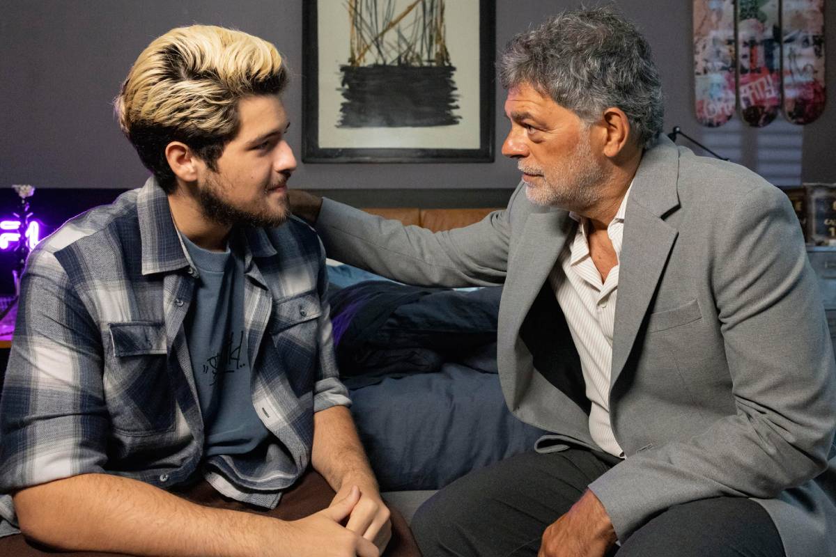 Rogério (Eduardo Moscovis) e Raul (Paulo Mendes) em Três Graças