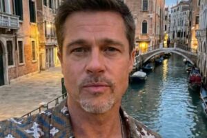 selfie de brad pitt em veneza