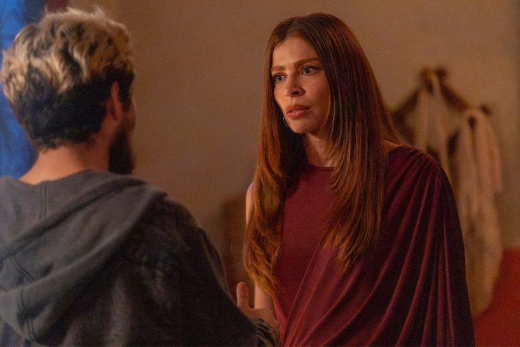 Arminda (Grazi Massafera) em Três Graças