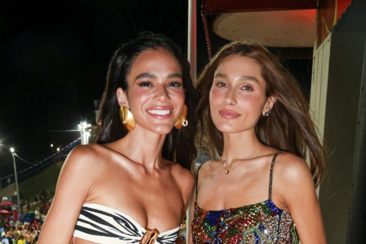 Bruna Marquezine e Sasha Meneghel