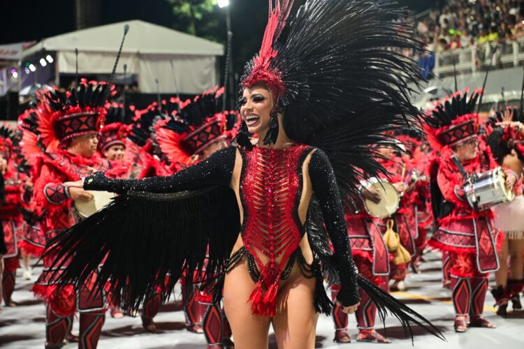 Lexa na Dragões da Real