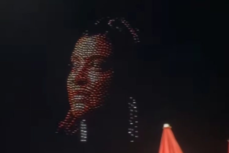 Homenagem a Preta Gil em Salvador com 600 drones no Carnaval.