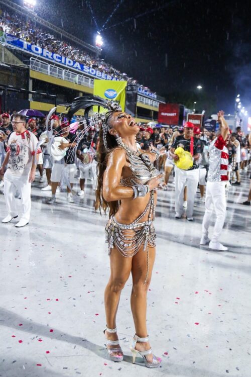 Juliana Paes no ensaio da Viradouro