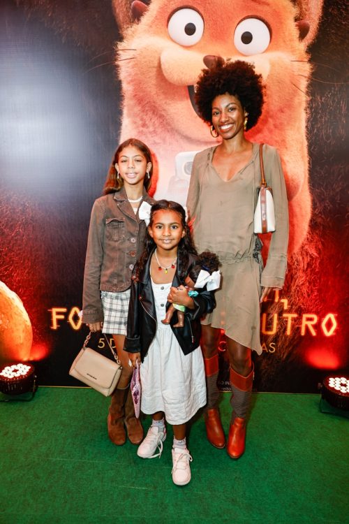 Tina Calamba e as filhas 