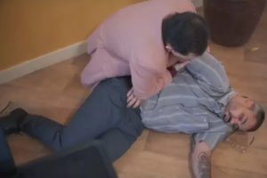 Jorginho (Juliano Cazarré) morre em "Três Graças"