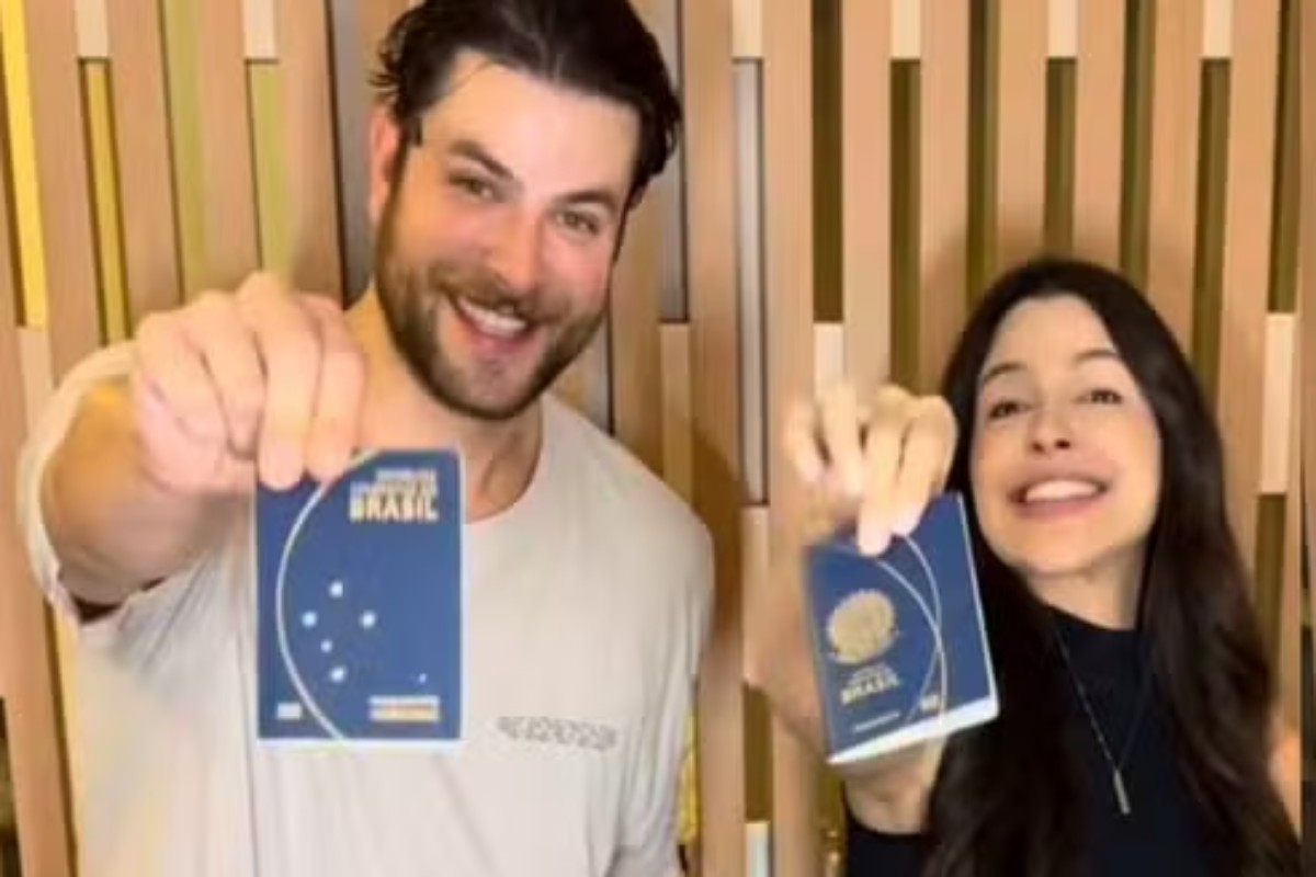 Gustavo Marsengo e Laís Caldas vão a Orlando para fazer enxoval da filha