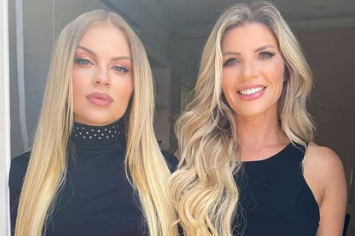 Luísa Sonza com a mãe