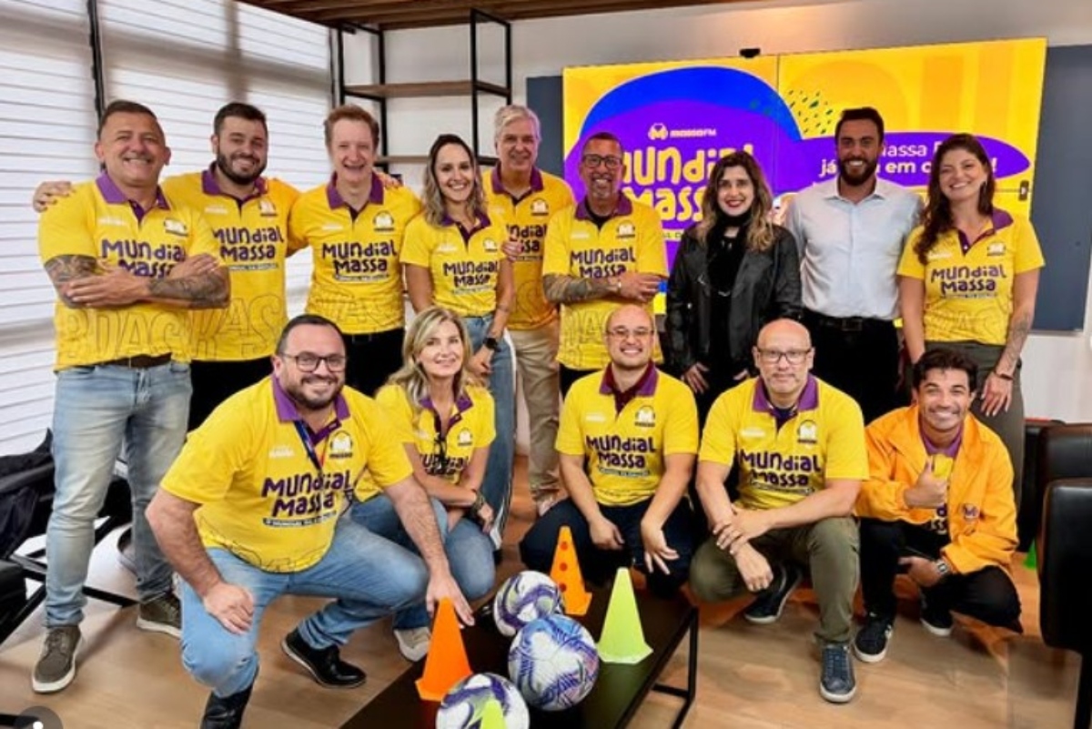 Mylena e a equipe da Massa FM